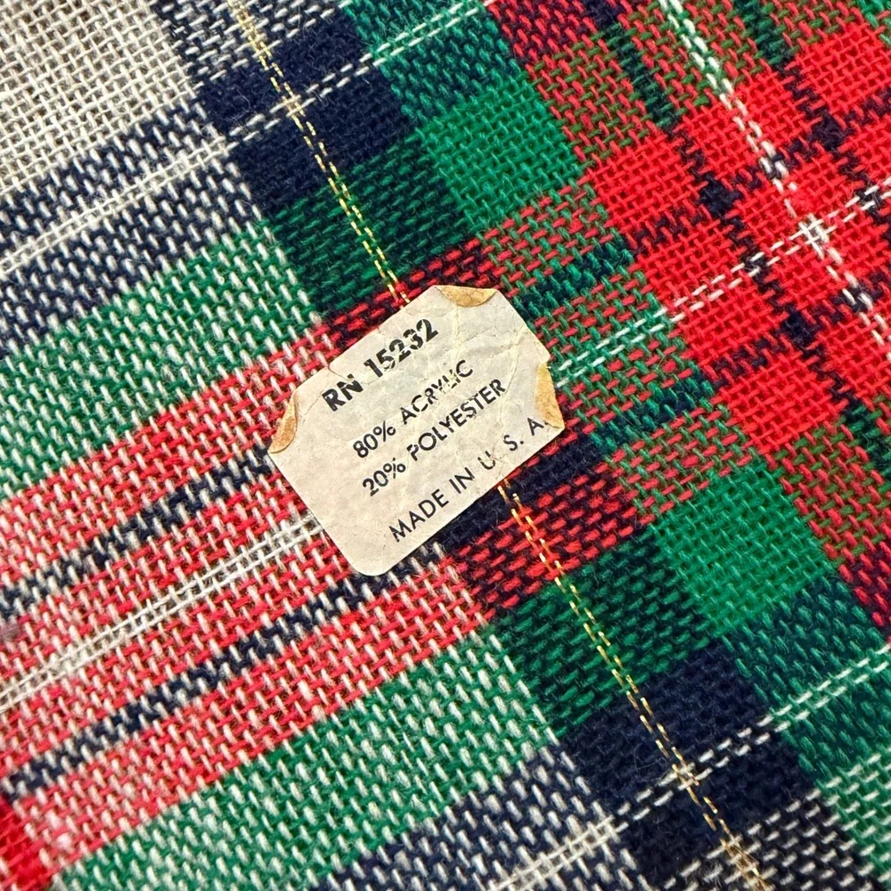 Vintage Plaid Christmas Round Tablecloth 67in and 8 Napkins Set Red Green Gold